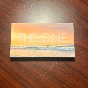 Lawless Eyeshadow Palette - Winter Beach